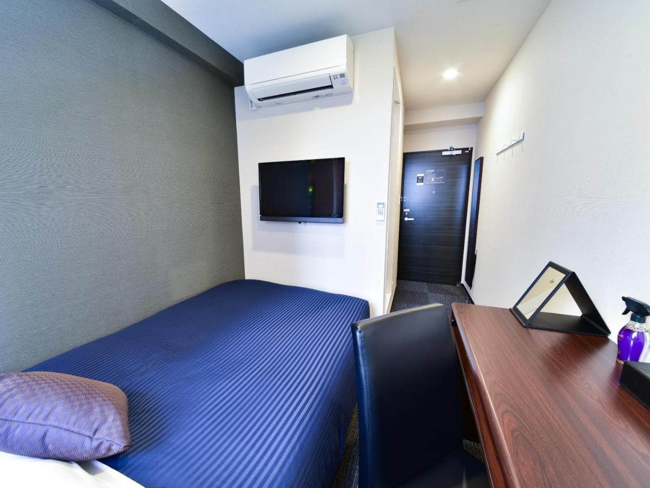 Livemax Toyosu-ekimae Tokio